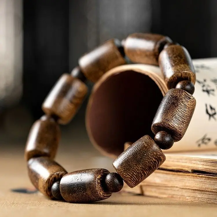 Natural Kalimantan agarwood bracelet fidelity old wood Buddha beads women's men's cultural play bucket beads