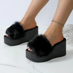 Chunky Platform Fur Slippers Women Summer Thick Bottom Furry Slippers Woman Plush Designer Shoes Slides Women Sandals Flip Flops