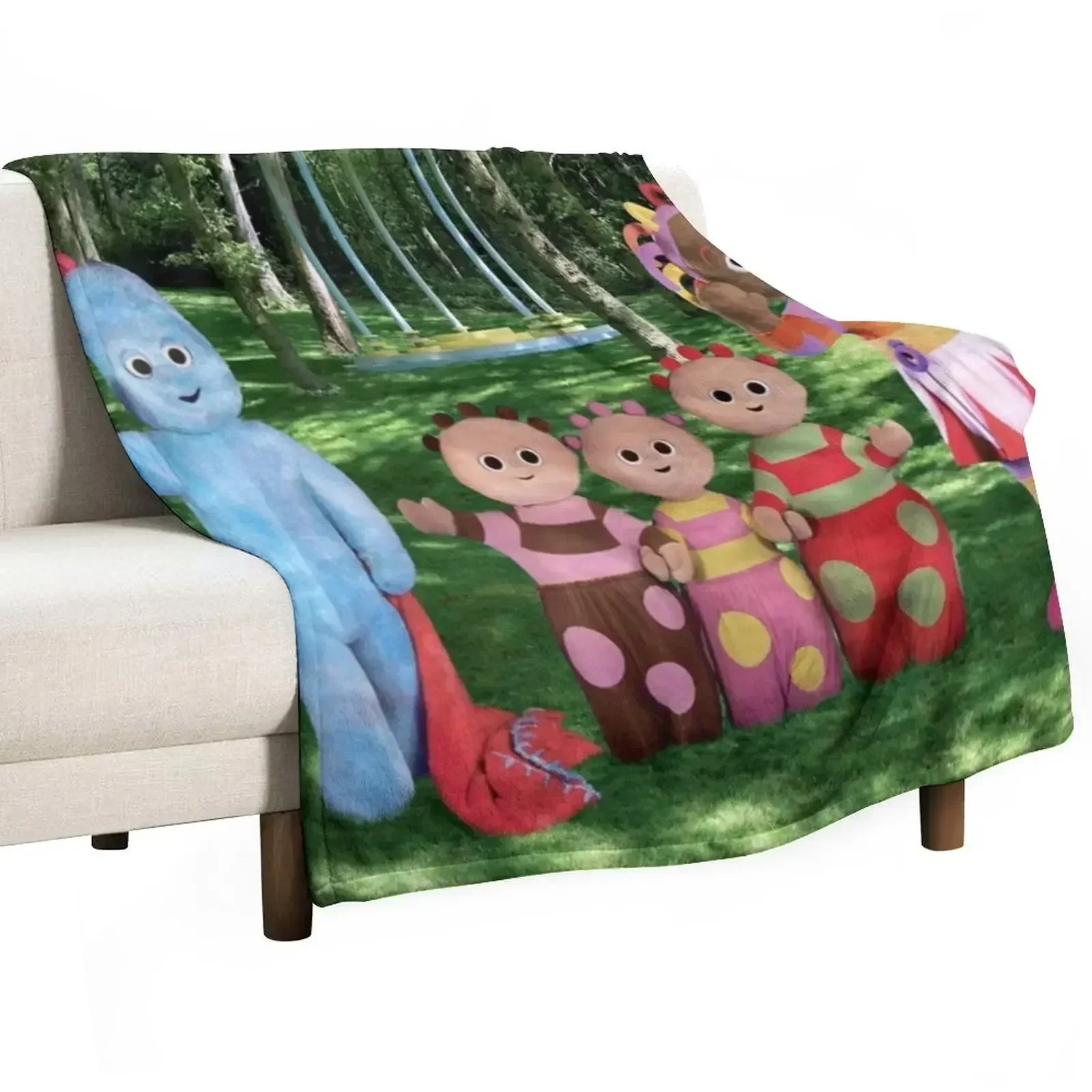 

In the night garden Throw Blanket Cozy Sofa Blanket for TV Watching Napping