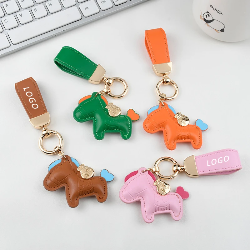 Cute Pony Leather Keychains Couple Metal Car Key Chains Logo Customized Cartoon Horse School Bag Pendant Keyrings Festival Gift