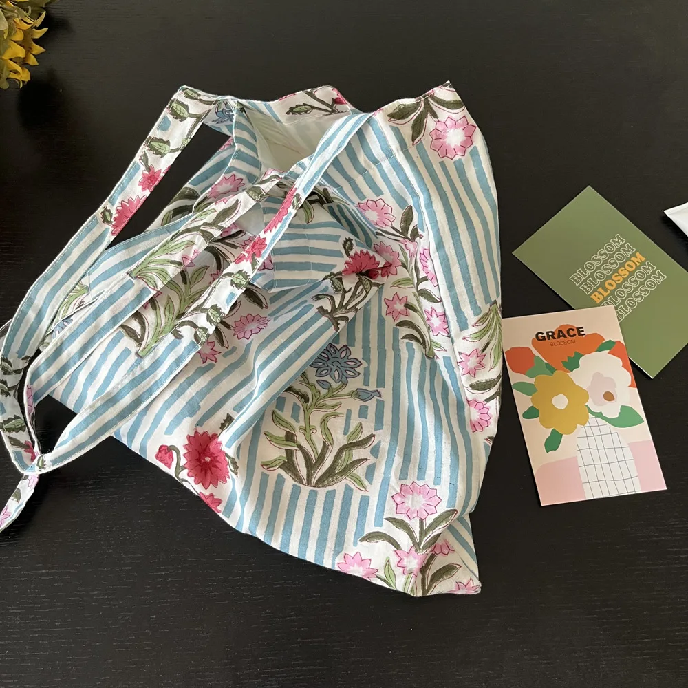 Printed and Dyed Cotton Fabric Eco-Friendly Bag - Blue Striped Floral Pattern Bag - Simple and Versatile Strapless Shoulder Bag