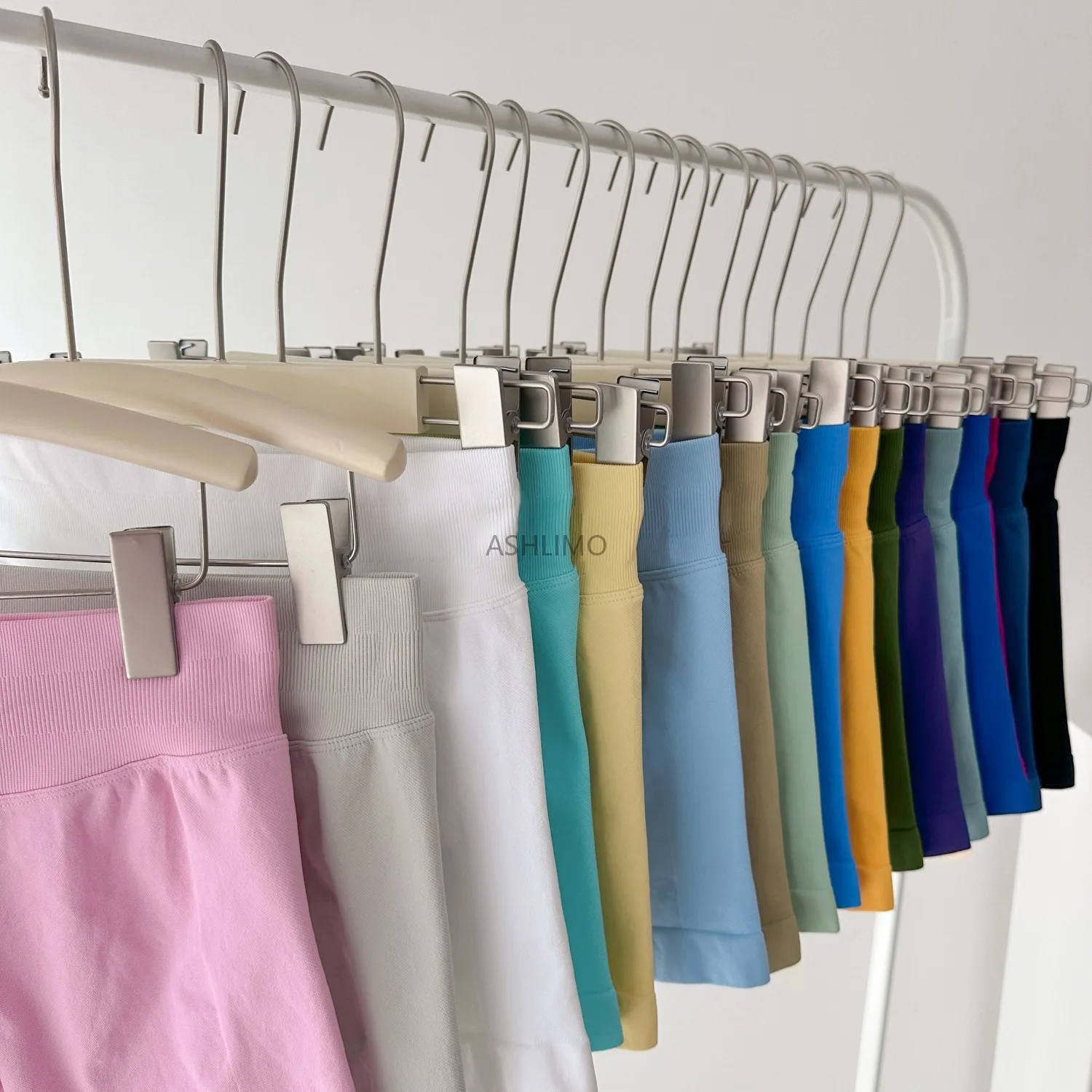 Short de sport froissé pour femmes, short de gymnastique, taille basse, sans couture, pour Yoga, haute élasticité, pour course à pied, motard