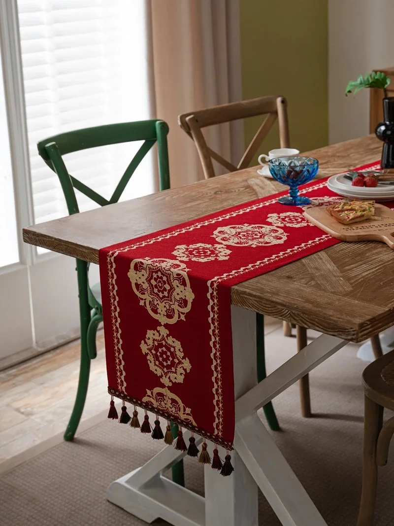 

Christmas and New Year festive atmosphere table runner tablecloth decorative strip high sense.