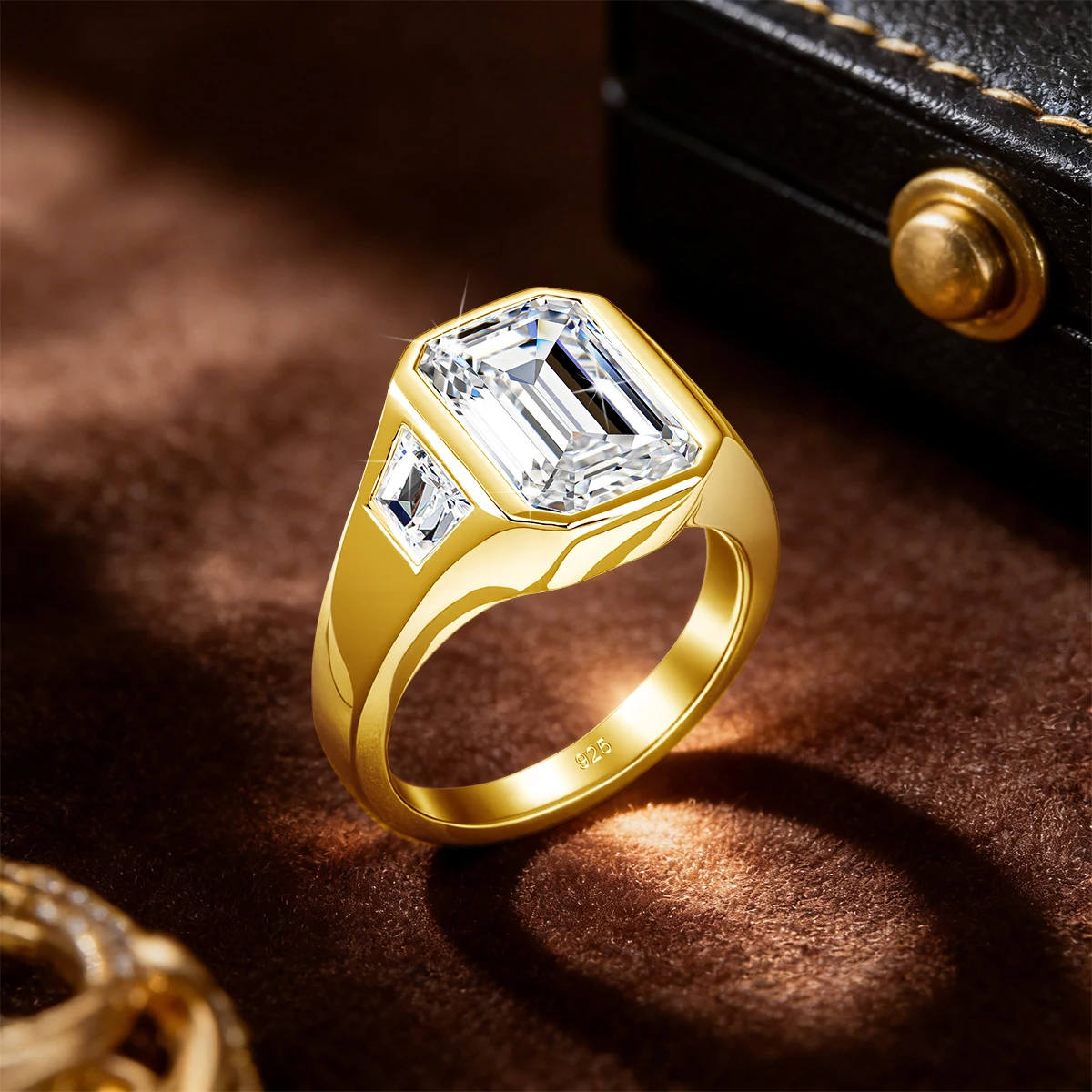 3CT Smaragdschliff Moissanit-Ringe für Männer und Frauen D VVS1 Drei-Stein-Verlobungsring mit seitlichem Trapez 925 Silber Hochzeitsschmuck – Detail 3