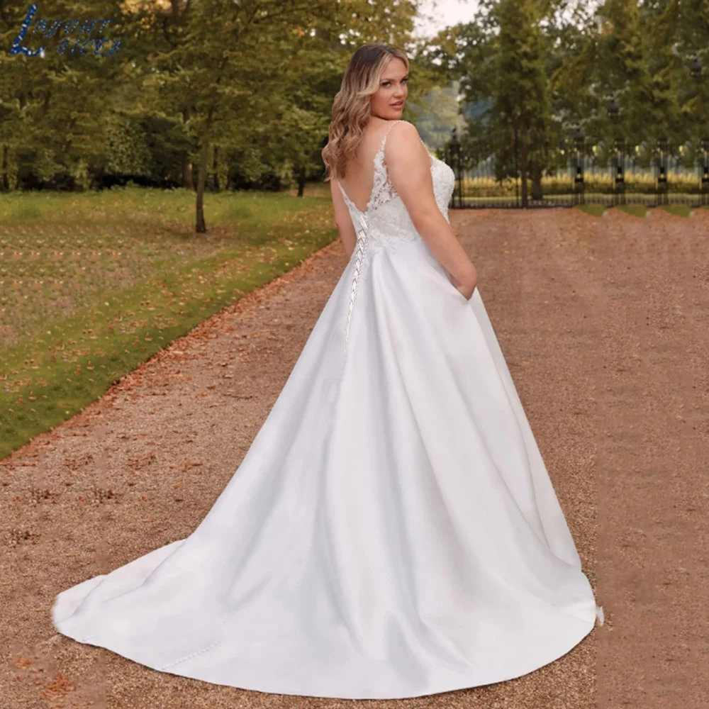 ZJ6090 فستان زفاف مثير متواضع مقاس كبير كلاسيكي على شكل حرف a أشرطة سباغيتي مطرز بالخرز فستان العروس أنيق على شكل حرف v من الساتان
