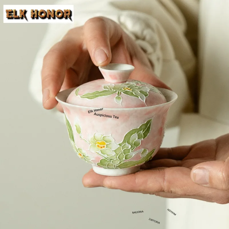 

120ml Hand-painted Pink Narcissus Flower Gaiwan Elegant Tea Tureen Tea Bowl with Lid Kit Tea Making Cover Bowl Tea Items Craft