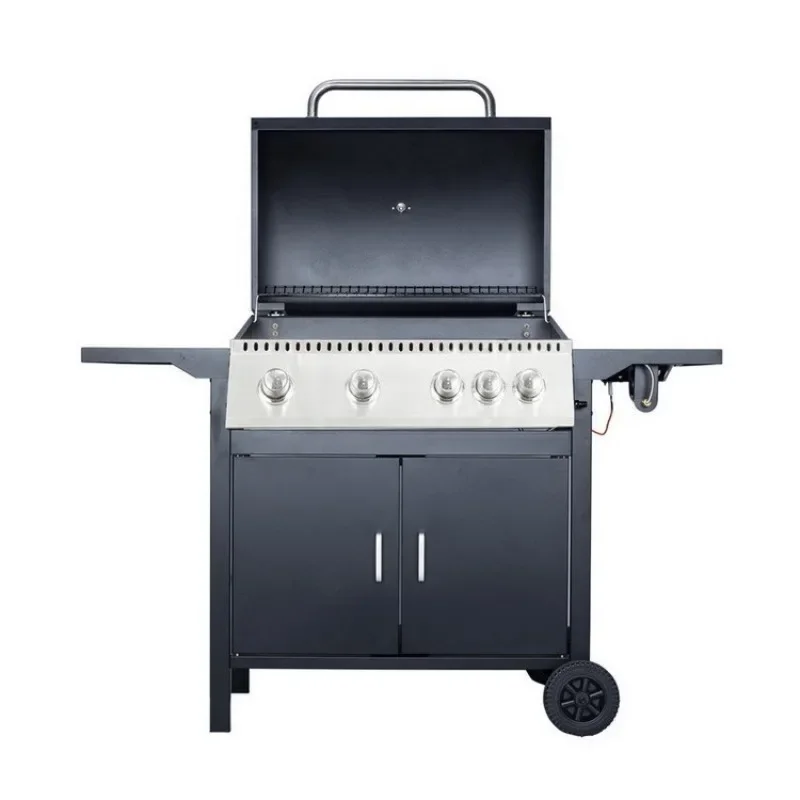 

Barbecue grill, outdoor large family patio, non-smoking bbq