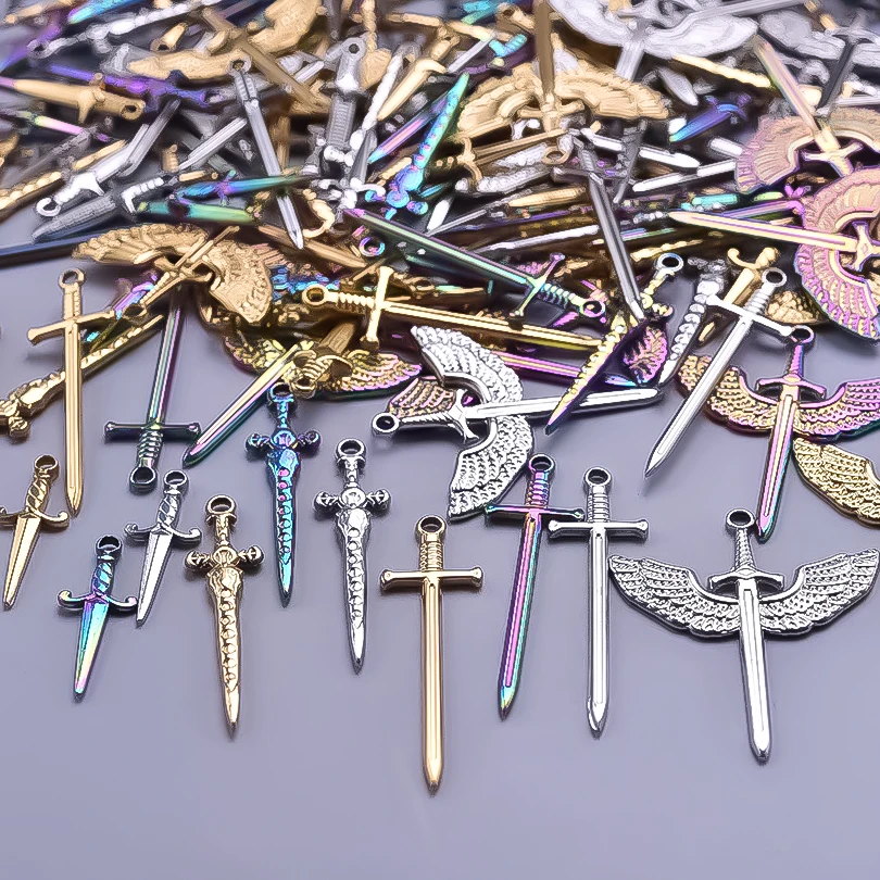 6 stücke Metall Werkzeuge Anhänger Lange/Kurze Schwert Charms Für Schmuck Machen Liefert Mond Flügel Punk Charme Handgemachte Ohrringe materialien