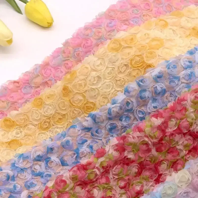 فستان سهرة كلاسيكي مطبوع عليه وردة ثلاثية الأبعاد مع لوحة قماش مطرزة ونسيج شبكي على شكل زهرة