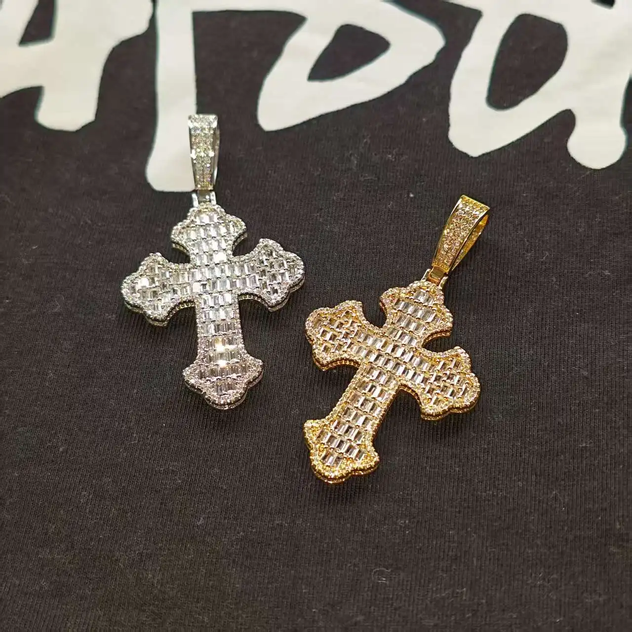 

UWIN Iced Out Cross Pendant Necklaces Men's Baguettecz Religious Cross Charms Hip Hop Jewelry for Rappers