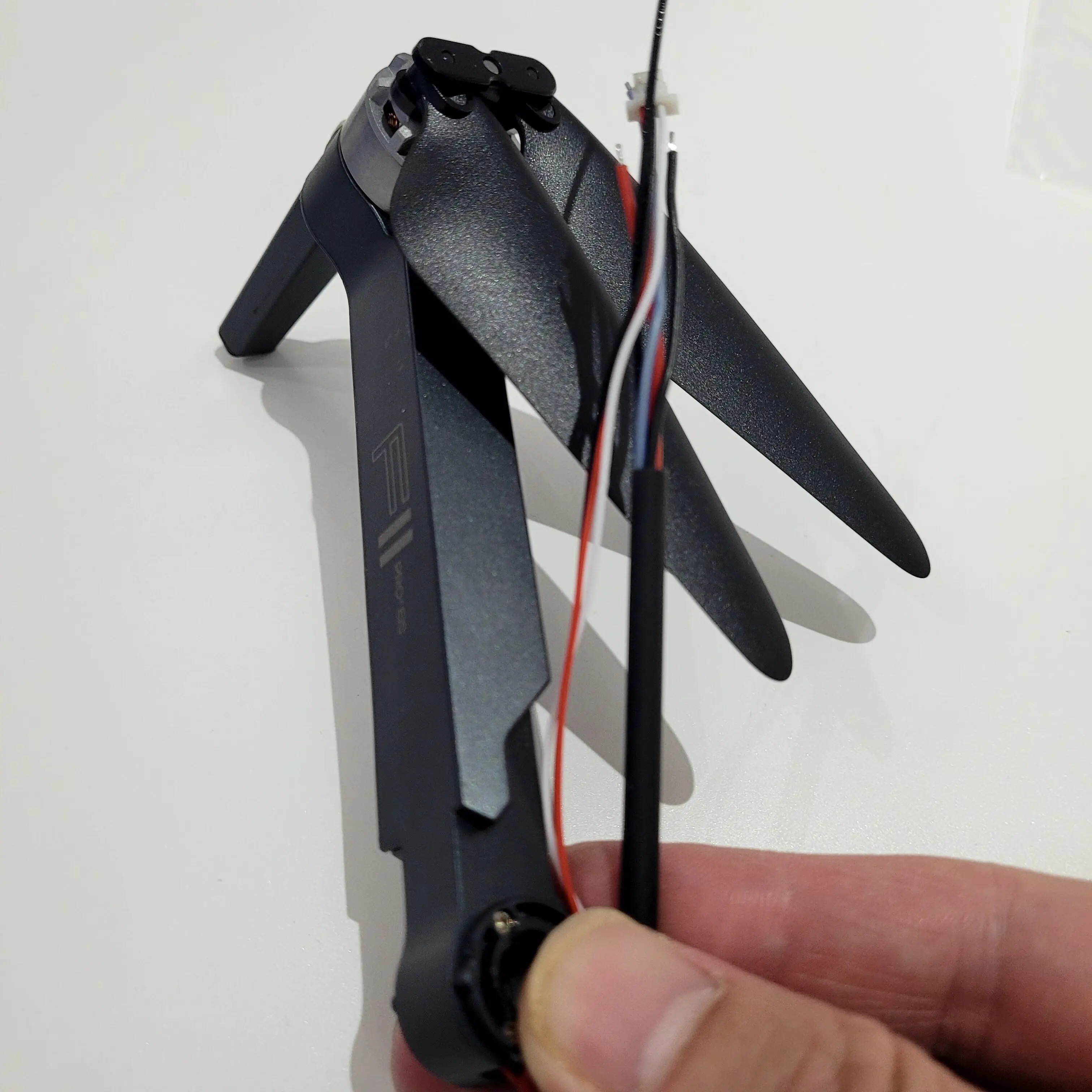 

Front B Motor Arm with Brushless Engine Propeller Spare Part for SJR/C SJRC F11 Pro EIS Drone RC Quadcopter Arm Accessory