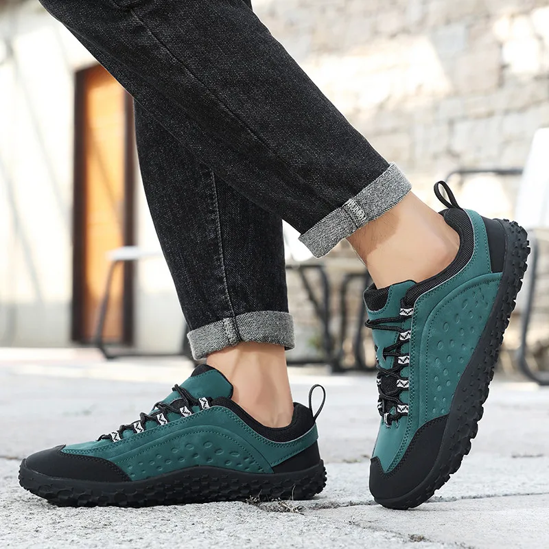 

Large Size 48 Men Hiking Shoes Unisex Suede Trekking Sneakers Women Walking Shoes Outdoor Non-slip Climbing Men's Sports Shoes