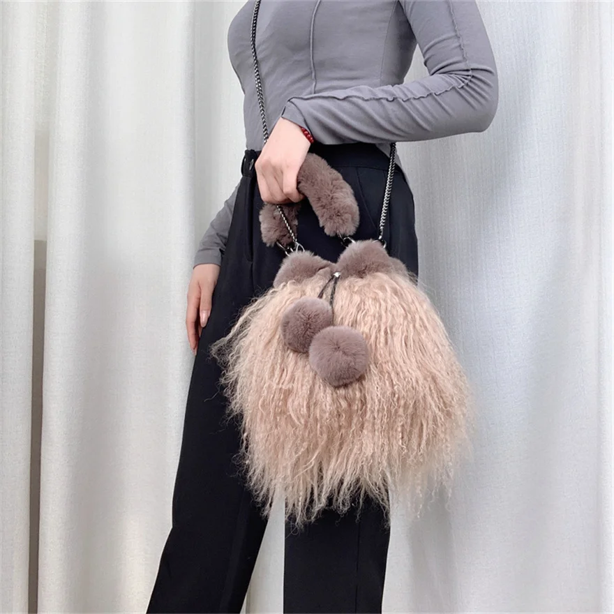 

Real Fur Bucket Bag Plush Large Capacity Single Shoulder Crossbody Bag Natural Rabbit Hair And Wool Patchwork Drawstring Fur Bag