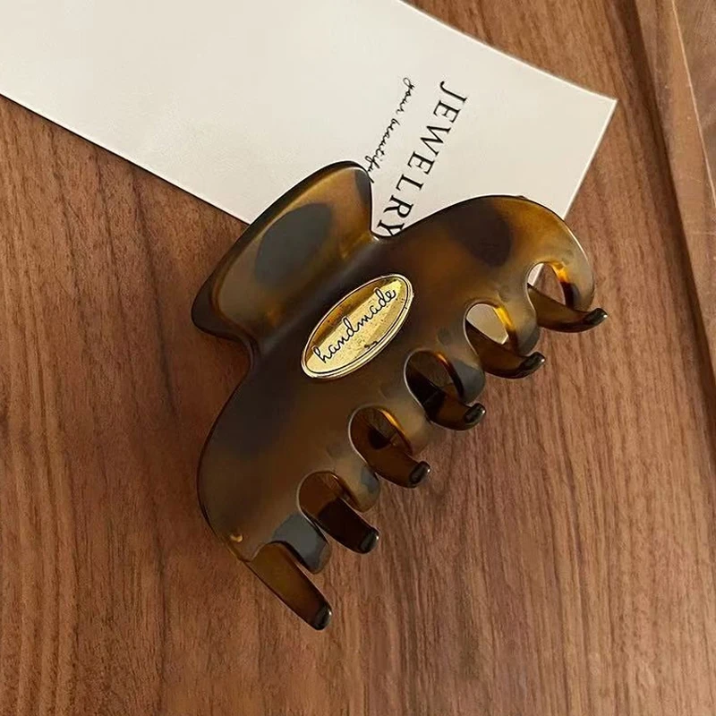 1 Stück Elegante Haarspange mit Schildpattmuster und goldenem Etikett, Damen Haarklammer für hochwertige Frisuren – Detail 6