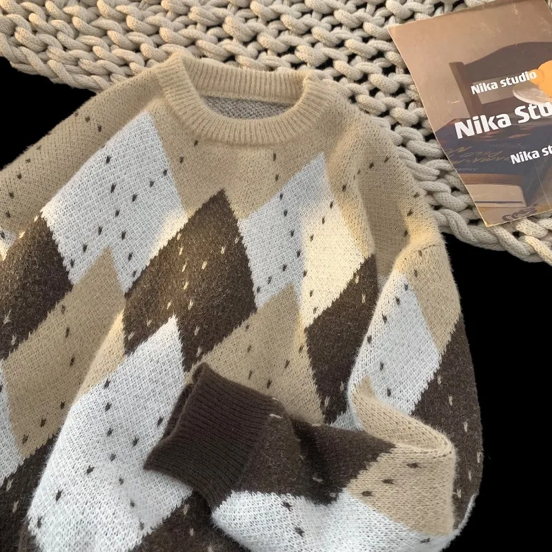 2025 New Men's Argyle Pattern Sweater Retro Color Block Knitwear Loose Fit Unisex Knit Top Fashion Christmas Sweater