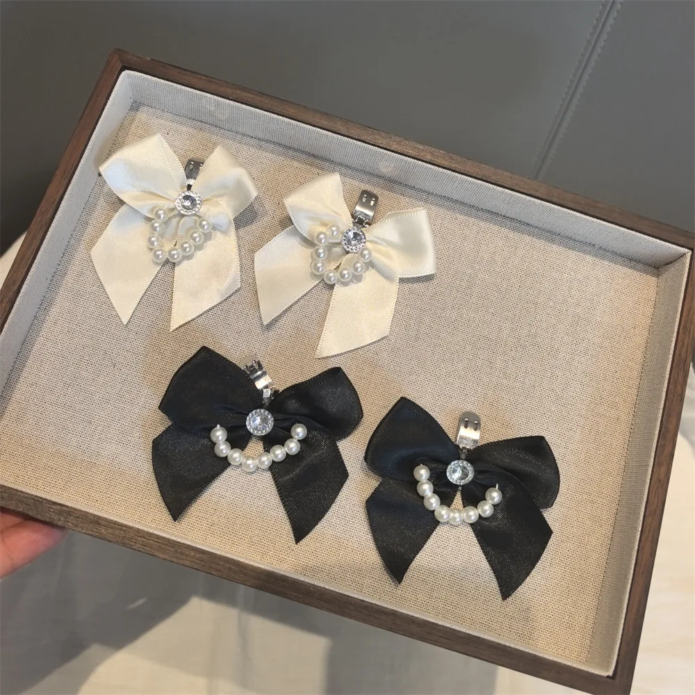 Nuove decorazioni per scarpe con clip in metallo, ciondoli per lacci per scarpe con fiocco di perle, per scarpe da ginnastica, accessori per scarpe staccabili fai da te, 2 pezzi