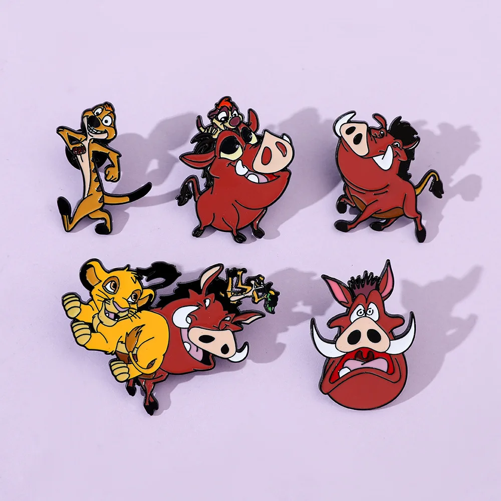 Disney The Lion King Cartoon Pig PUMBAA Simba Enamel Pins for Backpack Bag Accessories Birthday Children\'s Day Party Gifts