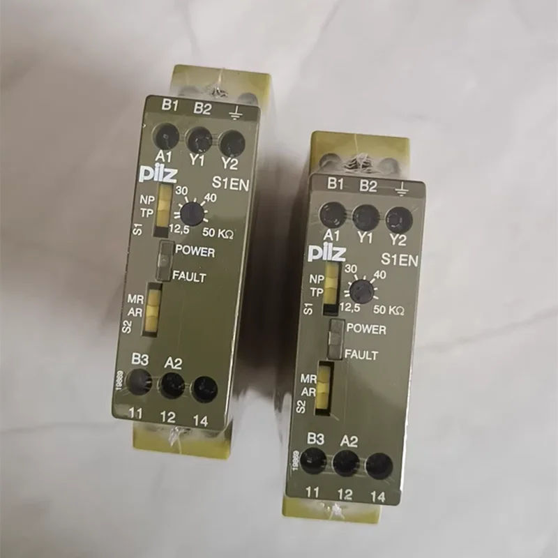 

Free Shipping PILZ Safety Relay Modules S1EN 50KOhm 884100 42-240V AC DC Original New