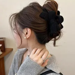 New Woolen Knitted Bow Hair Claw Clip High Quality Handmade Weave Plush Hair Crabs Shark Clips Autumn Winter Hair Accessories