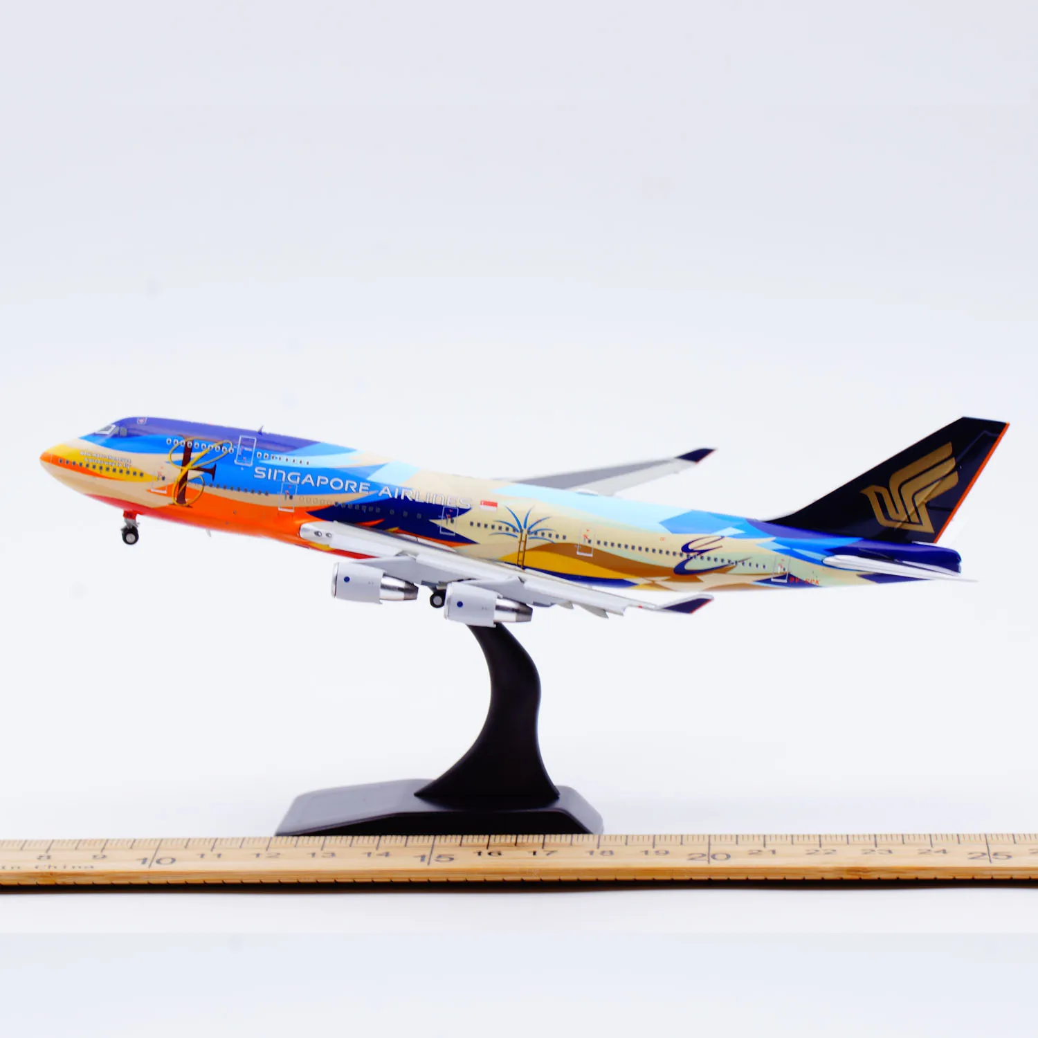 

XX40213A Коллекционный самолет из сплава в подарок JC Wings 1:400 Singapore Airlines Boeing B747-400 Литая под давлением модель самолета 9V-SPK с клапанами вниз