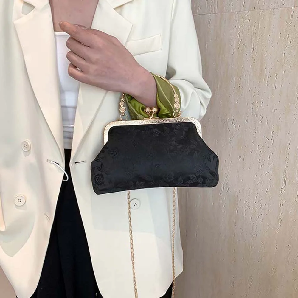 

Clasp Frame Embroidery Chinese Style Handbag Purse Luxury Hanfu Shell Handbag Large Capacity Nylon Print Chain Shoulder Pouch