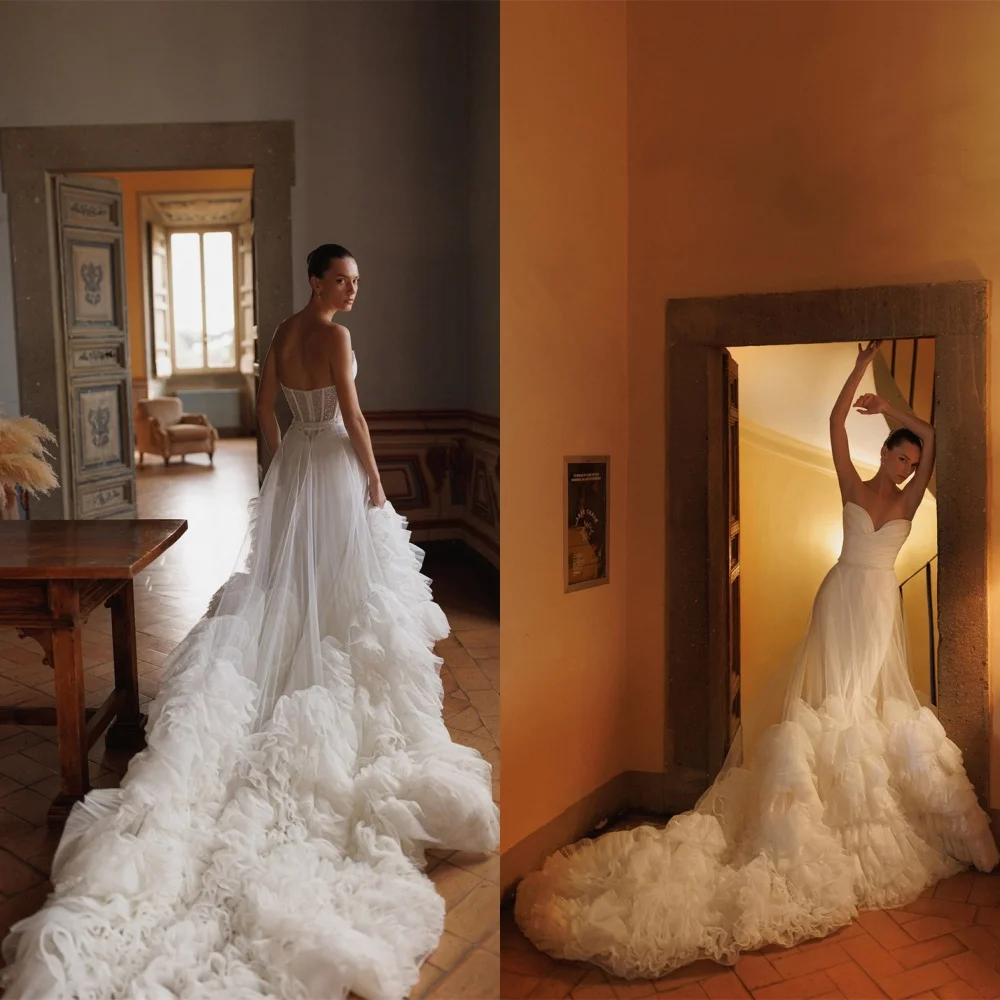 맞춤형 기질 화이트 새틴 웨딩 드레스 고품질 Strapless 민소매 지퍼 백 채플 트레인 신부 가운