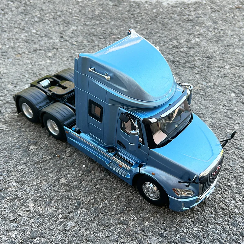 Diecast Alloy 1:24 Scale V7 Tractor American Trailer Long Head Truck Model Adult Classic Collection Toys Display Gifts Souvenir