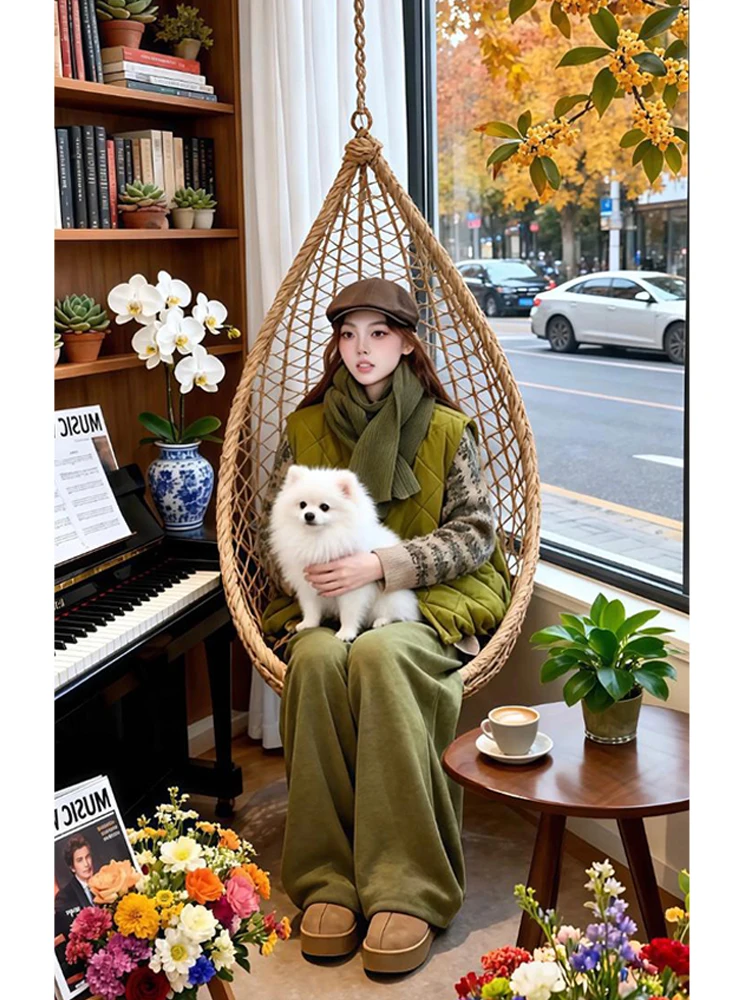 

Модный зимний комплект: легкий пуховый жилет, брюки с широкими штанинами, повседневный комплект из двух предметов, теплый, с длинными рукавами, круглый вырез горловины.