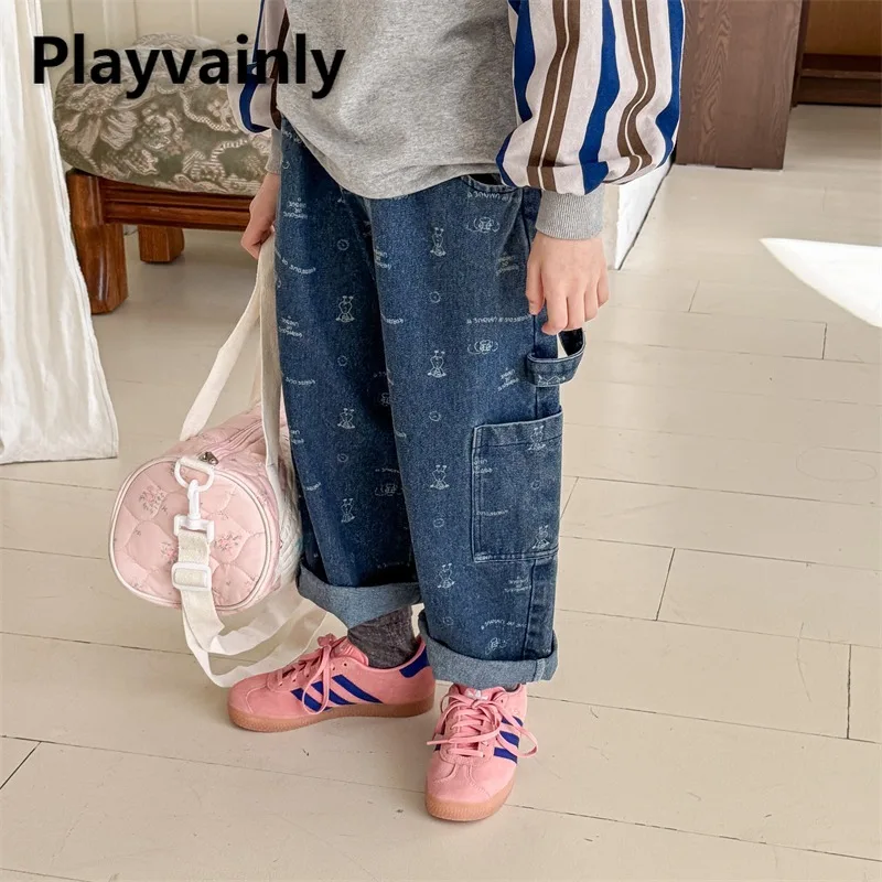 

Детские повседневные джинсы в корейском стиле, весенне-осенние свободные прямые брюки с буквенным принтом, детские джинсовые брюки для мальчиков и девочек A6068