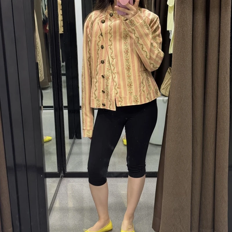 Jacquard-gestreifte Jacken mit seitlicher Knopfleiste für Damen, Street-Style, O-Ausschnitt, lange Ärmel, einreihig, geteilte, lockere Jacke, schicke Damenoberbekleidung – Detail 4