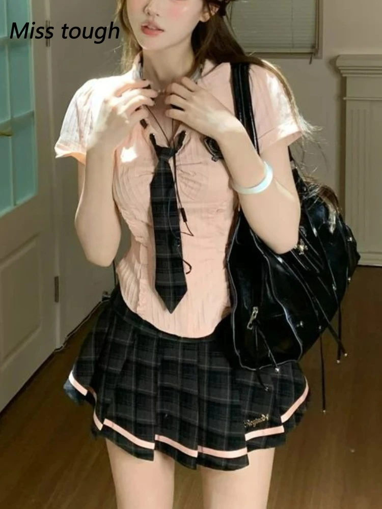 

Комплект школьной формы в консервативном стиле, женская клетчатая мини-юбка, рубашка на пуговицах, блузка с короткими рукавами и галстуком, летний наряд из двух предметов