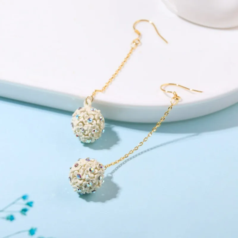 

Korean Gentle Version of Simple and Long Hydrangea Flower Pendant Earrings Temperament Versatile Fishhook Earrings Fresh Style