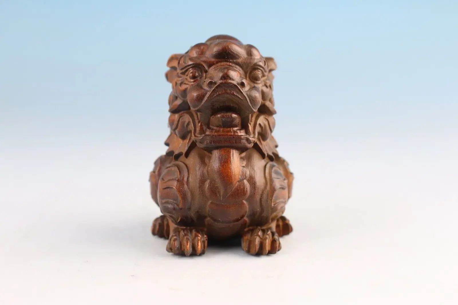 Chinese Boxwood Hand Carved Favorite Kirin Figure Statue Netsuke Collectable
