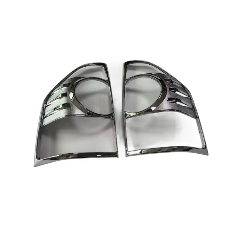 

Одна пара хромированных задних фонарей для левых и правых боков для Mitsubishi Pajero/Shogun третьего поколения 00-06