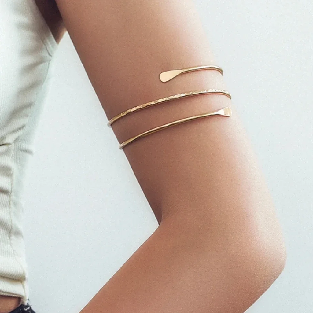 Punk Alloy Upper Arm Open Ended Cuff Bracelet & Bangle Women Adjustable Armbands Costume Accessory for Women