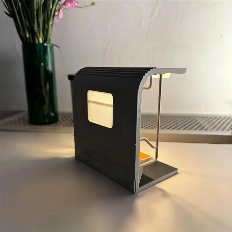 B23B Retro Vintage Subway Train Lamp Table Lamp With Warm LED Light, Decorative Ornament Classic Subway Train Night Light