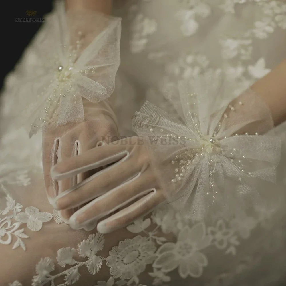 Guantes cortos de novia para mujer, guantes transparentes de dedo completo de Red, con lazo de cuentas, longitud de muñeca, disfraz de fiesta de graduación