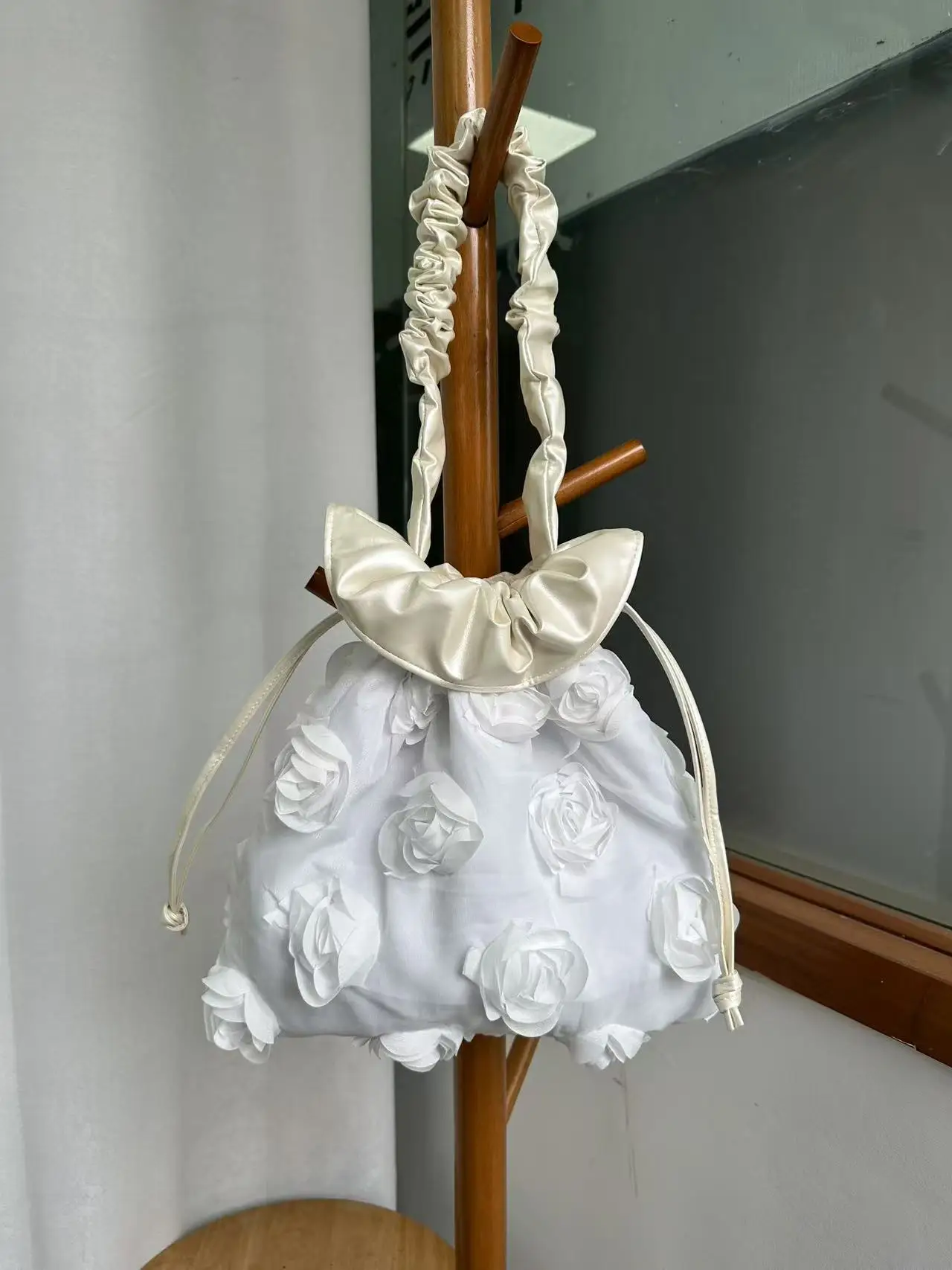 Mochila japonesa, bolso de hombro portátil con cordón de flores dulces y lindas, bolso de mano de tela para ir al trabajo de nueva moda de verano