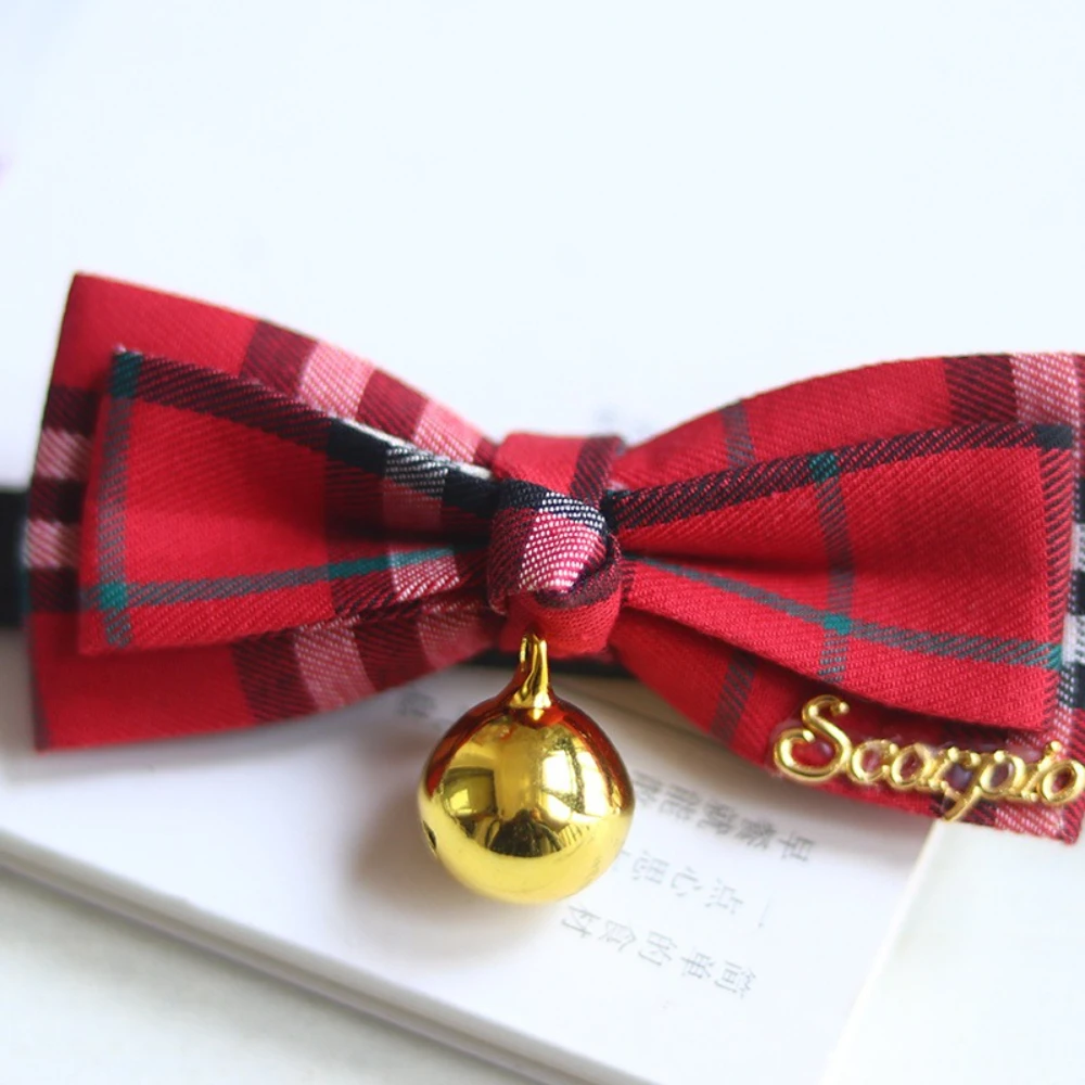 Collar con lazo de fresa y campana para gatos y perros pequeños - imagen 3