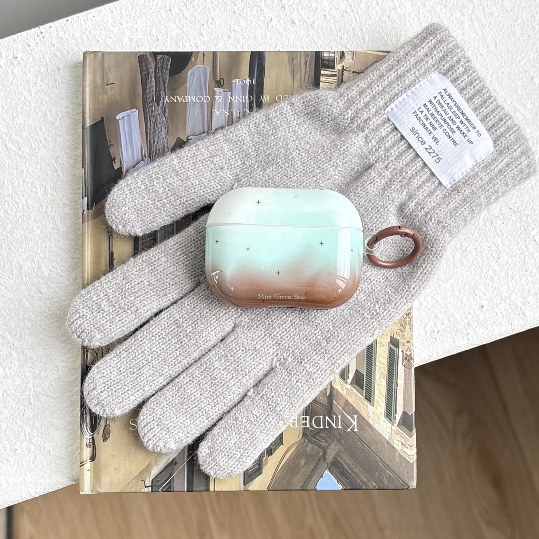 حافظة سماعة أذن بنية متدرجة باللون الأخضر النعناعي مع حلقة بنية مناسبة لأجهزة AirPods Pro3 Pro2 1 2 3 4 Pro