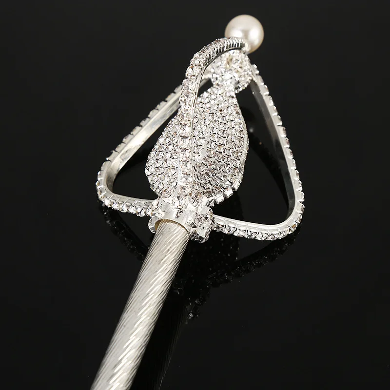 

Elegant Award Ceremony Cetro Heart-shaped Hollow Scepter Bright Inlaid Rhinestone Fairy Stick Princess Magic Wand