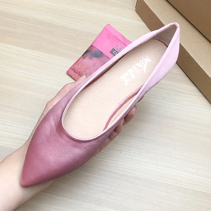 Women Flats Pointed Toe Solid Color Silk Cloth Flat Heel Shoes for Ladies Champagne Gold Rose Red Flats Simple Basic 33 34 42 43