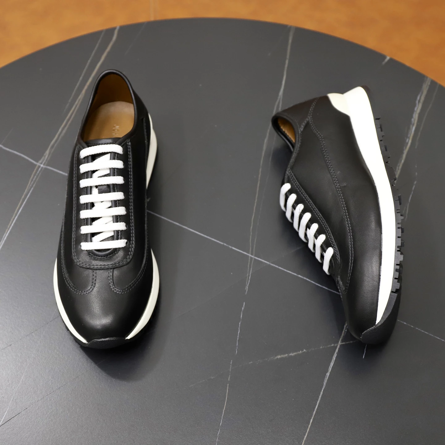 Męskie buty wulkanizowane na koturnie, skórzane, biznesowe, codzienne, wygodne, antypoślizgowe, odporne na ścieranie, do biura, dojazdów do pracy, podróży.