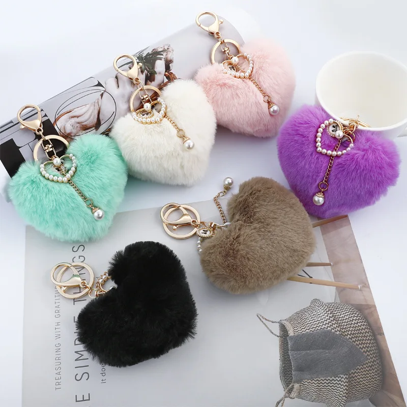 Creative Faux Rabbit Fur Peach Heart Keychains Fashion Pearl Chain Key Rings Plush Ball Keyrings Women Bag Charm Car Accessories