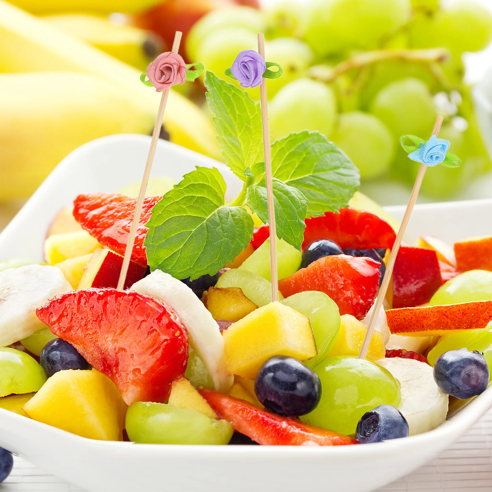 

100Pcs Rose Flower Fruit Picks Romantic Decorative Toothpicks for Wedding Birthday Party Appetizers Cupcakes Cake Toppers