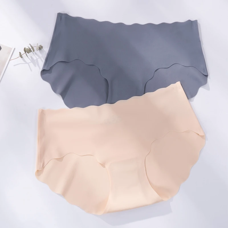 3PCS/SET Women Invisible Panties Seamless Solid Color Ice Silk Briefs Female Low-Waist Comfortable Lingerie Intimates