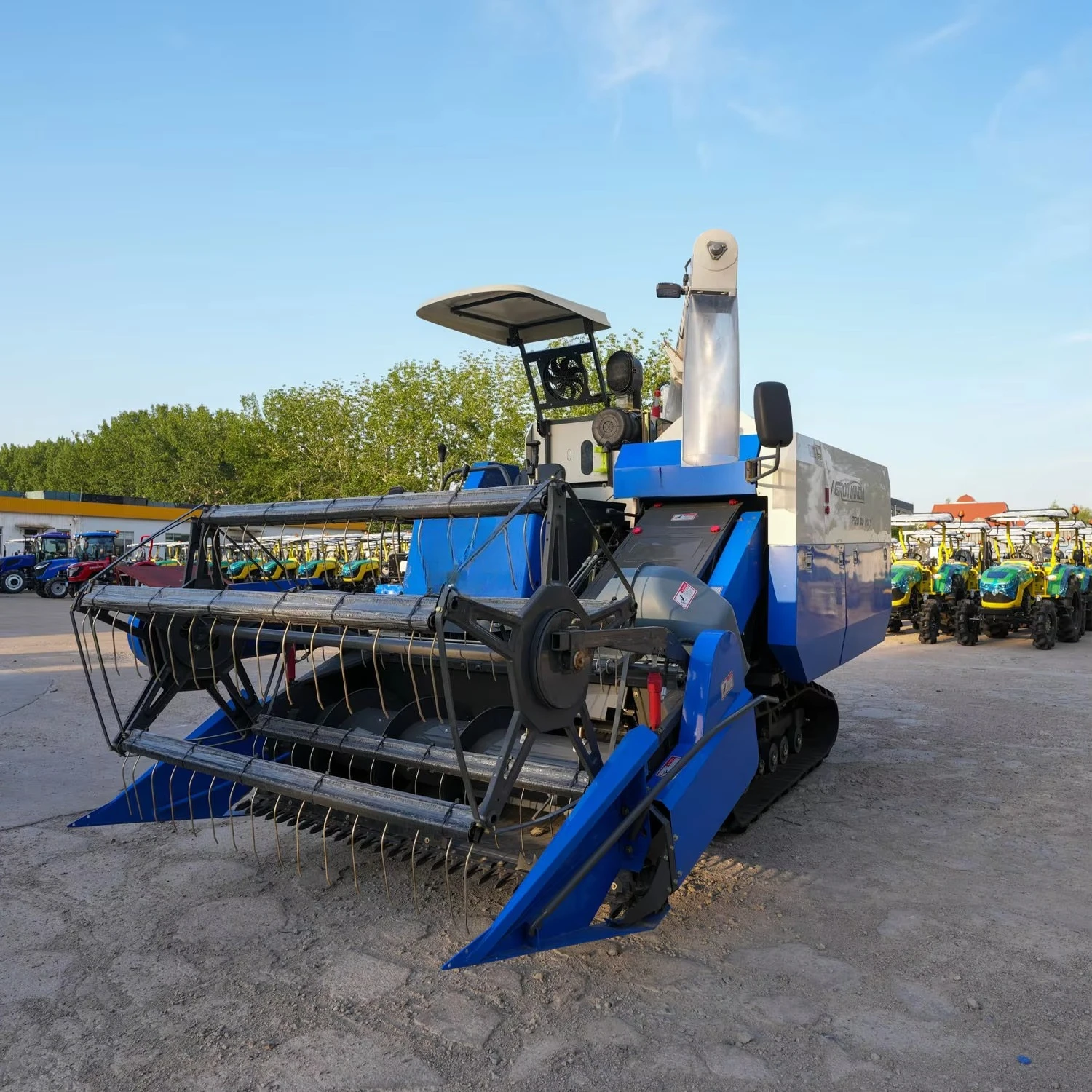 Mietitrebbiatrice Cingolata pe - Farming Agriculture Video recensione e prezzo