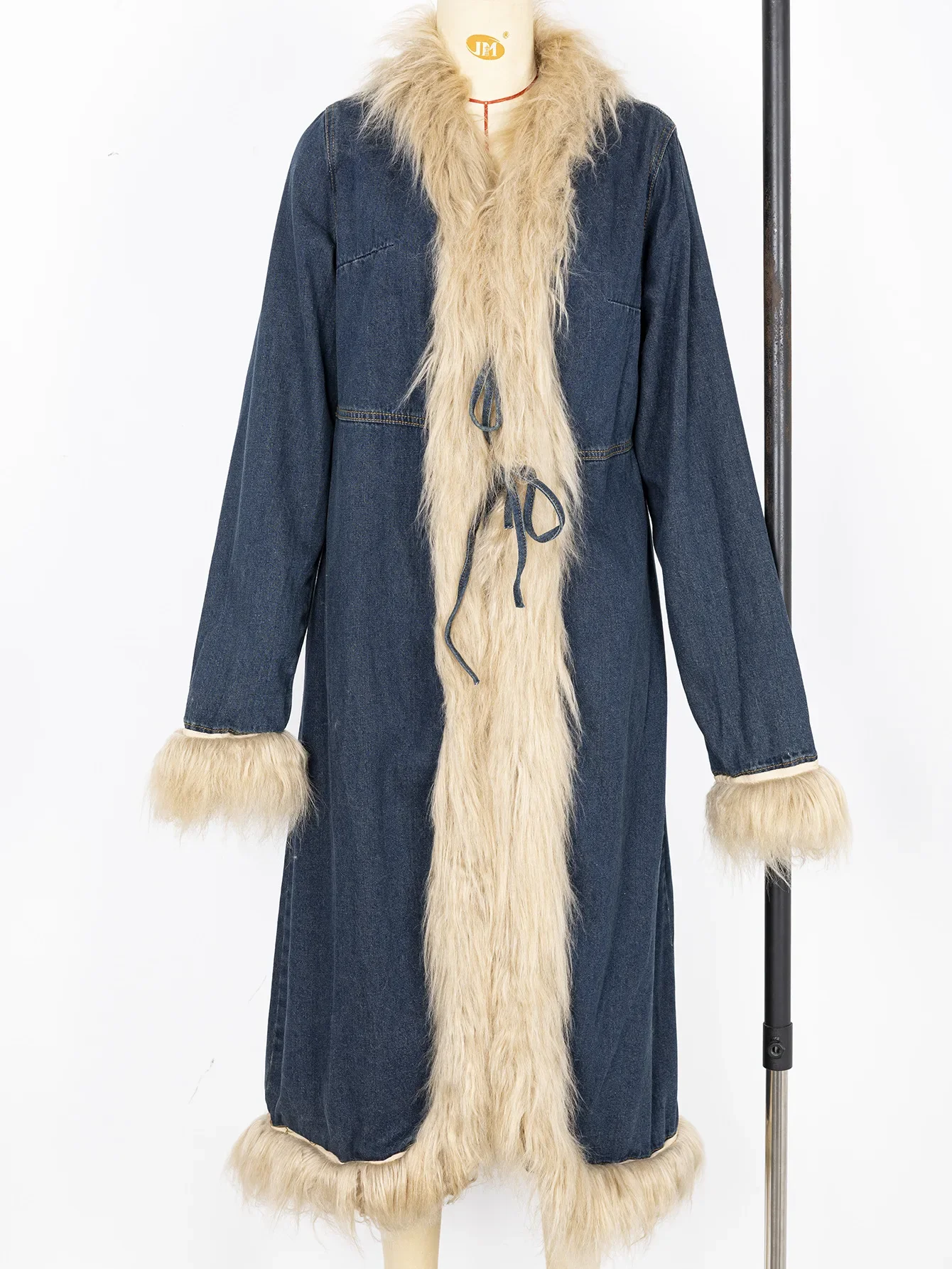 Autumn and Winter New Women's Denim Windbreaker Slim Fit Faux Fur Coat