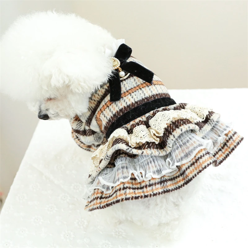 

Autumn Winter Brown Chihuahua High Collar Woolen New Year Dress Cute Style Pet Clothes for Girls Maillard Fashion Overalls