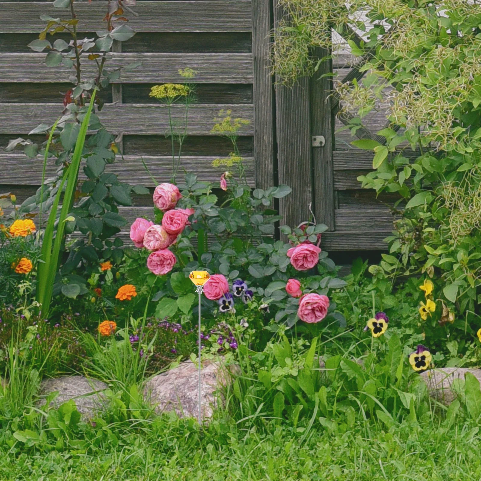 

2Pcs Crystal Garden Stakes Elegant Decorative Plant Supports for Indoor Outdoor Flower Pots Vases Yards Flower Yard Stakes